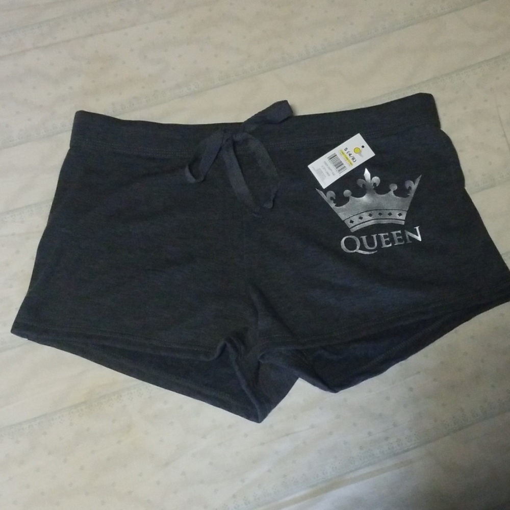 Ladies short sleepwear